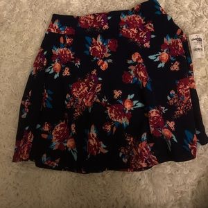 Charlotte Russe floral skirt - Size M